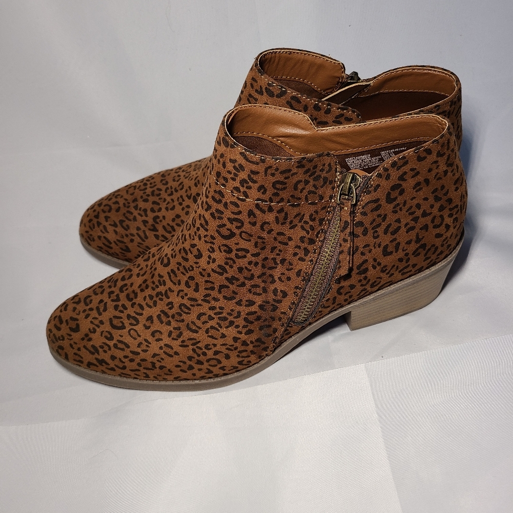 NEW! Cheetah pattern booties